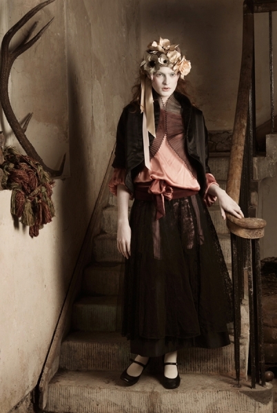 Photograph E J Carr Helen James Design Renaissance on One Eyeland